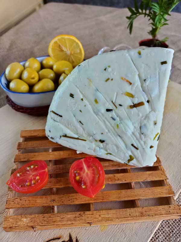 Van Otlu Peynir 300-350 gr