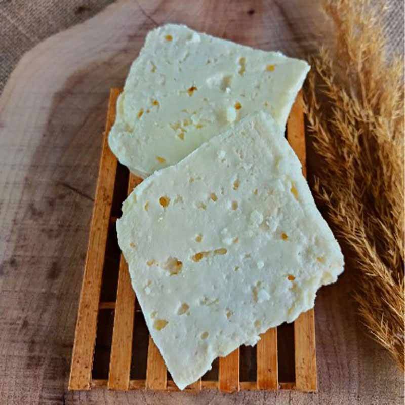 H.Ö 444 Öztürkler Ezine Tipi İnek Peyniri 650-700 Gr